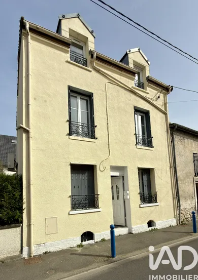 Townhouse in Saint-Mard (77230)