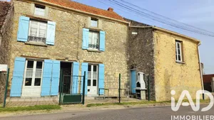 Maison de campagne à Coulonges-Cohan (02130)