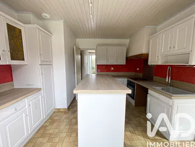 House in Rosny-sur-Seine (78710)