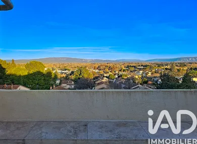 Maison de village à Châteauneuf-de-Gadagne (84470)