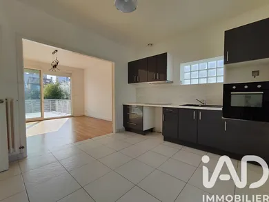 Maison à Châlons-en-Champagne (51000)