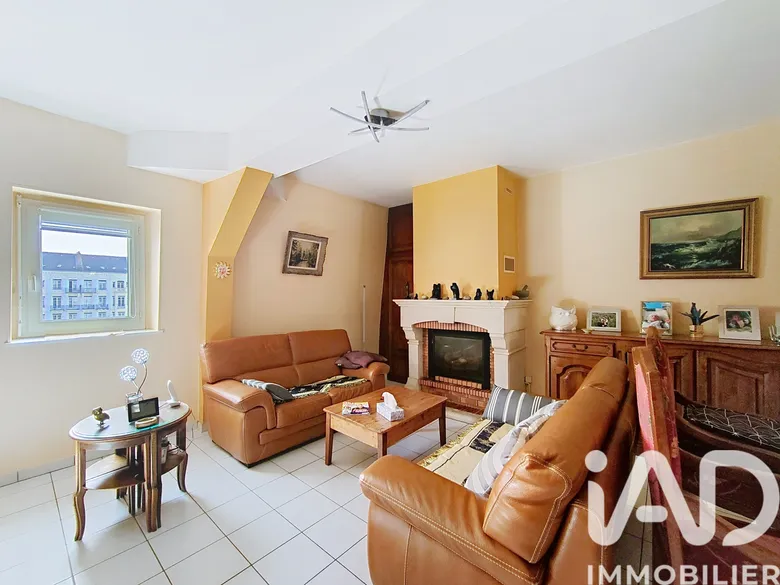 Appartement 3 pièces 70 m² · à Chalon-sur-Saône · 69,8 m² · 145 000 €
