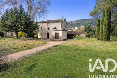 Mansion in Beaumes-de-Venise (84190)
