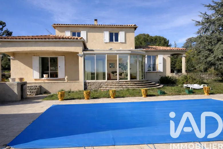 Maison 5 pièces 186 m² · à Saint-Maximin-la-Sainte-Baume · 186 m² · 625 000 €