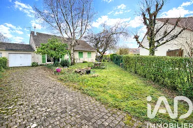 Maison à Le Perray-en-Yvelines (78610)