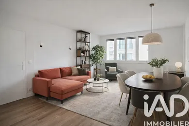 Apartment in Paris (75020)