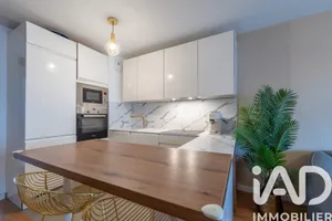 Apartment in Suresnes (92150)