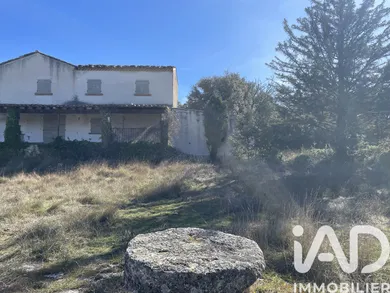 Domaine à Venasque (84210)