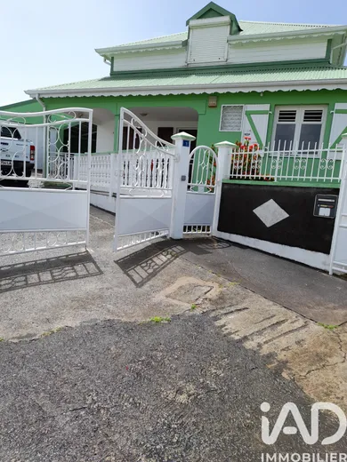 Maison d'architecte à Baie Mahault (97122)
