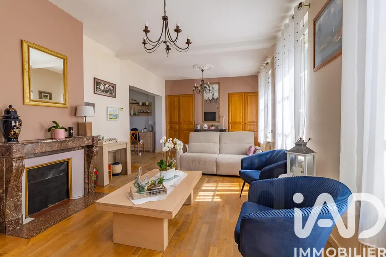 Maison 7 pièces 148 m² · à Noyon · 148 m² · 218 000 €