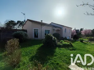 Maison traditionnelle à Rochechouart (87600)