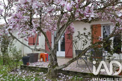 Pavillon à VAL DE COGNAC (16370)