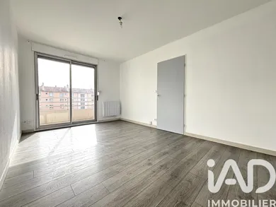 Apartment in Lyon (69008)