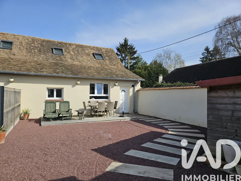 Maison 5 pièces 82 m² · à Abondant · 82,3 m² · 215 000 €