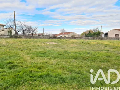 Building plot in Pons (17800)