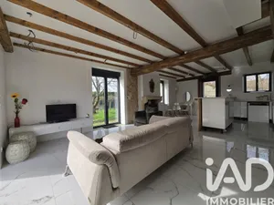 Maison de campagne à Esbarres (21170)