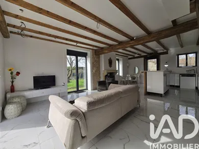 Maison de campagne à Esbarres (21170)
