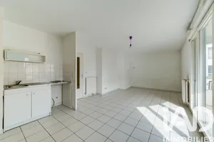 Apartment in Villeurbanne (69100)