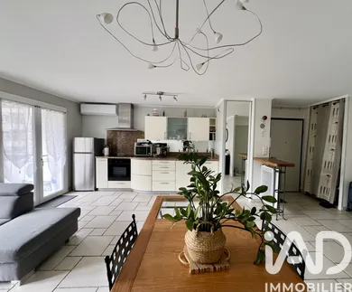 Apartment in Grenoble (38100)