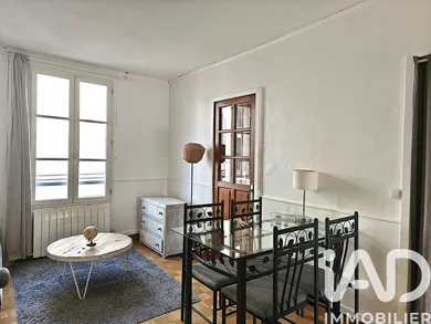 Apartment in Versailles (78000)