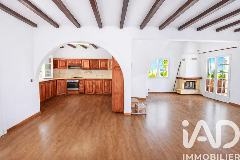 Maison 5 pièces 110 m² · à Le Tampon · 110 m² · 298 000 €
