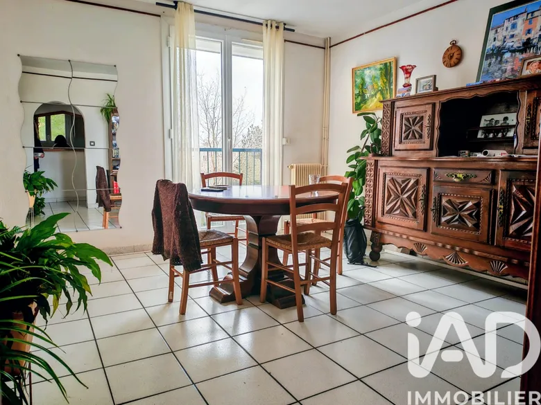Appartement 3 pièces 68 m² · à Martigues · 67,8 m² · 137 000 €