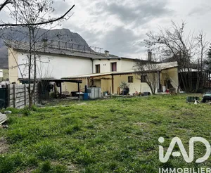 Maison à Espinasses (05190)