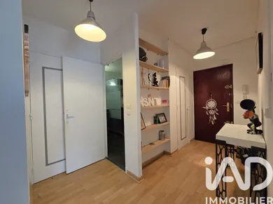 Apartment in Le Chesnay (78150)