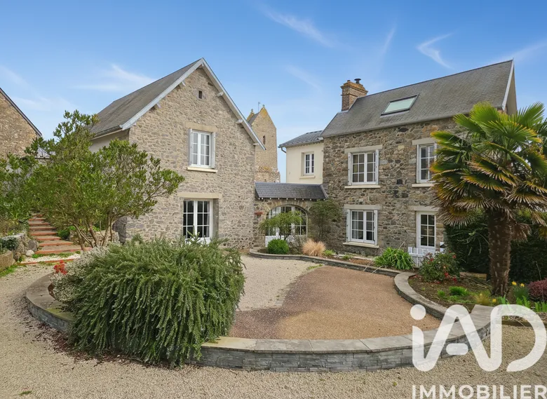 Maison 7 pièces 147 m² · à Bricqueville-la-Blouette · 147 m² · 329 000 €