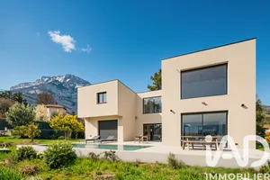 House in Seyssins (38180)