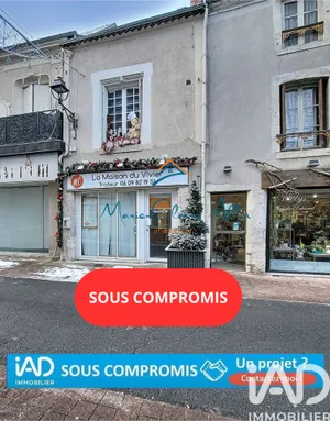 Building in Mer (41500)