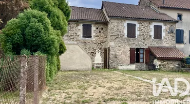 Village house in Mialet (24450)