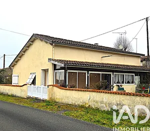 Maison à Saint-Martin-de-Coux (17360)