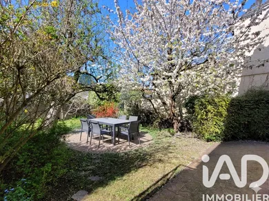 Traditional house in Clamart (92140)