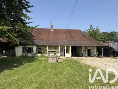 Longere in Saint-Germain-du-Bois (71330)