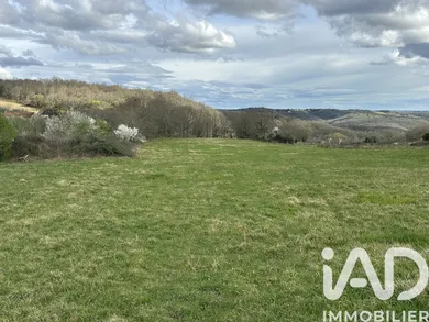 Terrain à bâtir à Saint-Pierre-Lafeuille (46090)