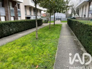 Apartment in Croix (59170)