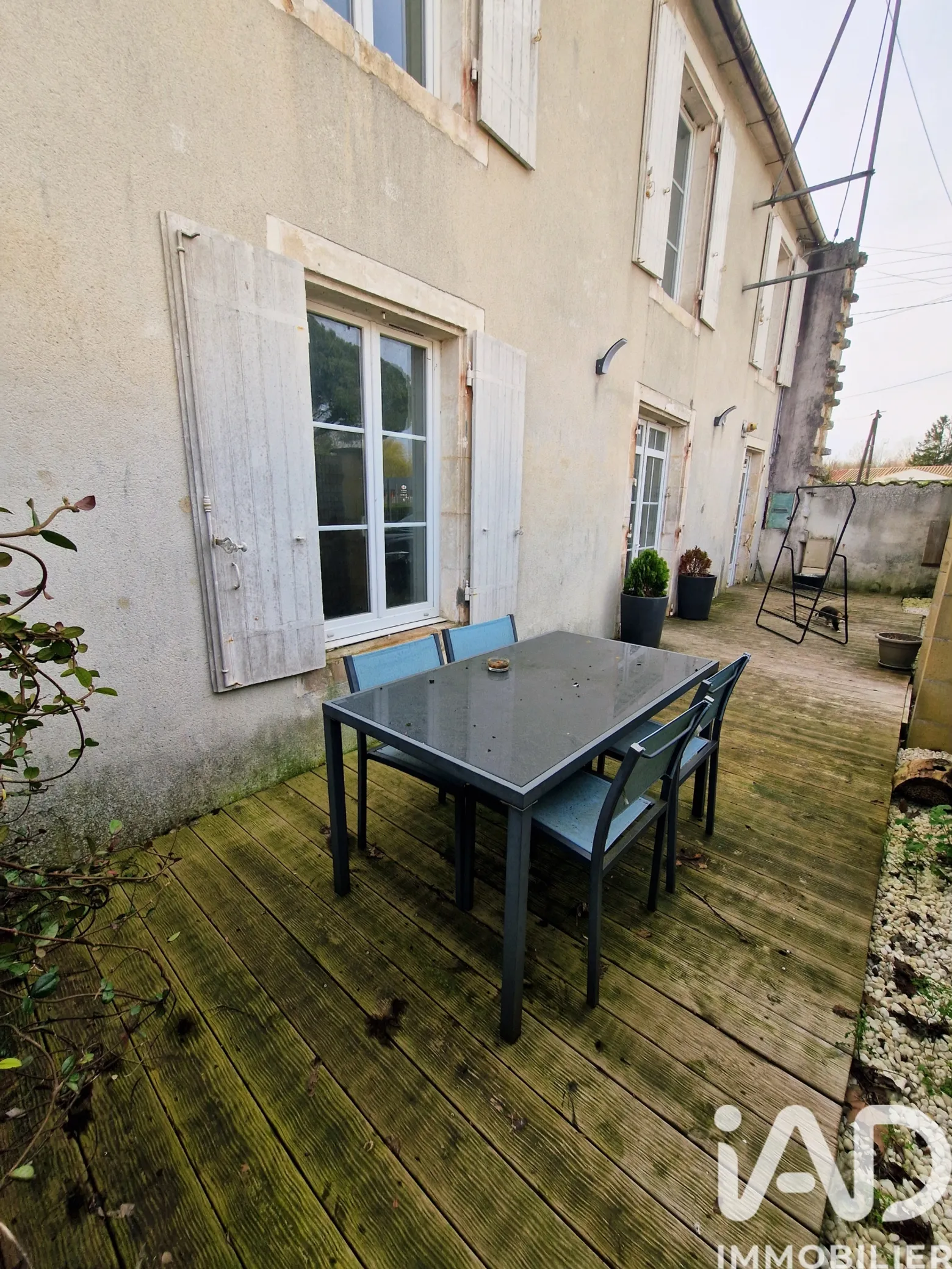 Vente maison à Surgères (17700) : maison 4 pièces 89 m² — 2