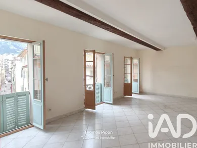 Apartment in Toulon (83000)