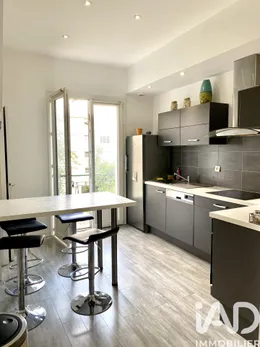 Townhouse in Niort (79000)