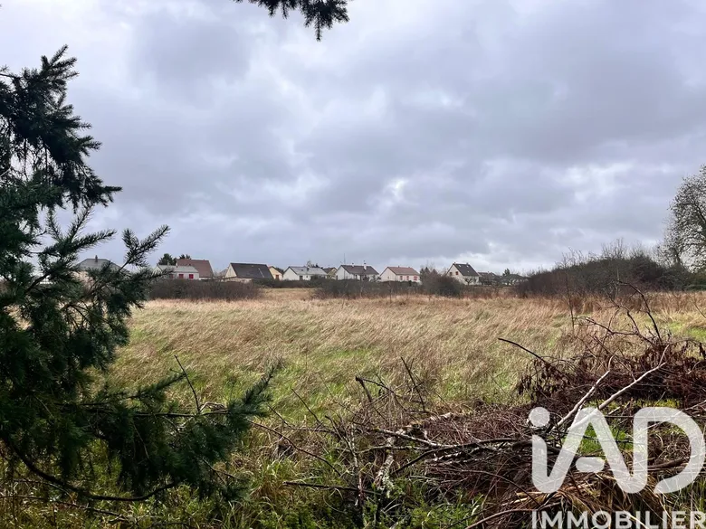 Terrain à bâtir à Marzy (58180) · 156 000 €