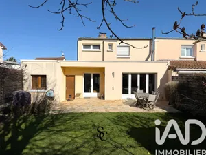 Detached house in Saclay (91400)