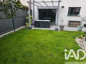 Maison de ville à Bruges (33520)