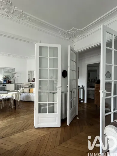 Appartement à Paris (75015)