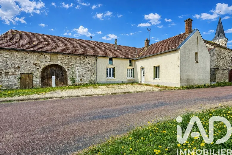 Maison 4 pièces 113 m² · à Baon · 113 m² · 85 000 €