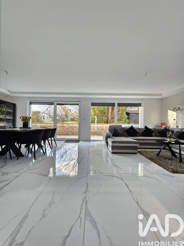 Maison 5 pièces 144 m² · à Hussigny-Godbrange · 144 m² · 535 000 €