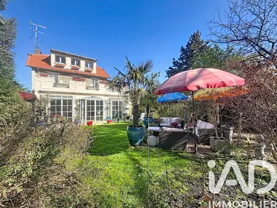 Maison à Vaucresson (92420)