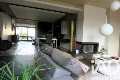 Architectural house in Poitiers (86000)