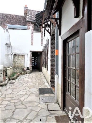 House in Villeneuve-sur-Yonne (89500)