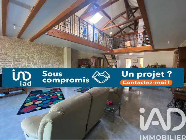 Maison 10 pièces 341 m² · à Rives-du-Fougerais · 341 m² · 411 000 €